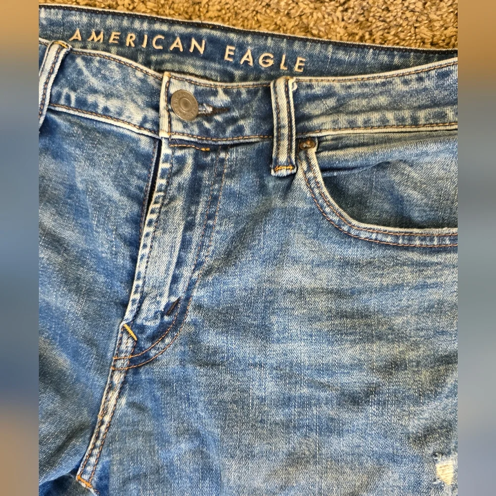 American Eagle Men Blue Wash Distressed Jeans Slim Fit Y2K Streetwear Grung